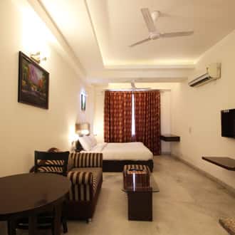 Mulberry Retreat Sushant Lok, Gurgaon 5